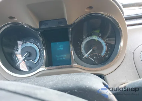 2010 Buick Lacrosse Cxl z USA, uszkodzony, nr VIN 1G4GD5EG2AF146397